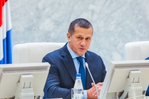 Юрий Трутнев провел очередное еженедельное совещание с главами регионов ДФО