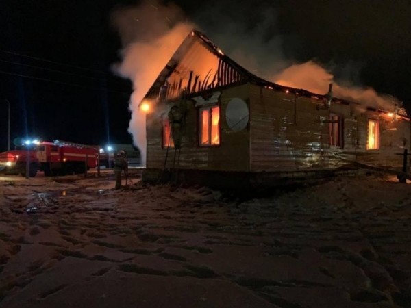 В Намском районе Якутии в пожаре погибли маленькие дети и женщина