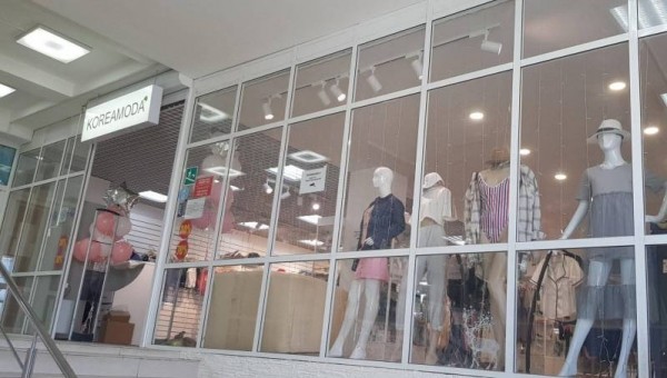 В трех магазинах Якутска выявили нарушения санитарных норм
