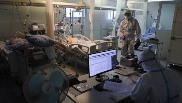 В России за сутки выявили минимальное с конца апреля число случаев заражения коронавирусом