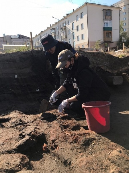 На раскопках в центре Якутска обнаруживаются интересные артефакты