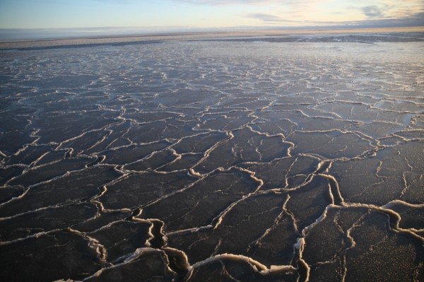Реки Якутии покрываются льдом