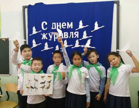 В Якутии 100 детей участвовали в акции «Журавль в небе»