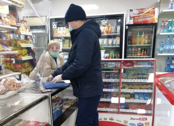Пандемия в Якутске: суд приостановил работу магазина и кафе